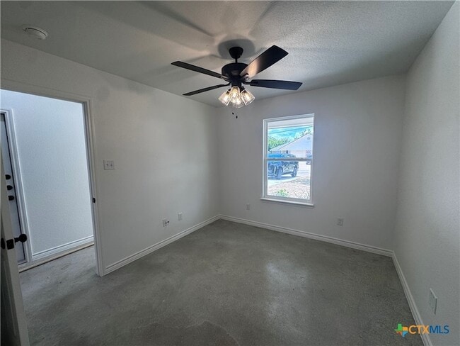 Photo - 209 Elbert Ln Unit A
