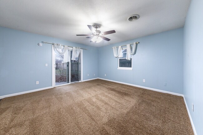 Photo - 804 Pottawatomie Ave