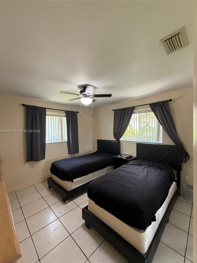 Photo - 5431 NW 17th Ct