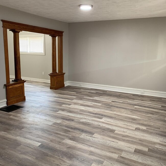 Photo - 1005 Teall Ave