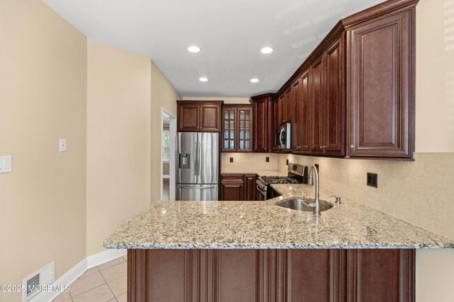Photo - 15 Faxon Dr