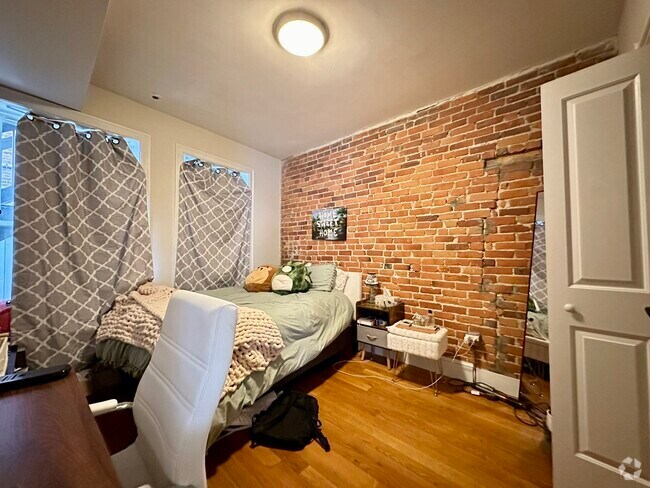 Building Photo - 836 Huntington Ave Rental