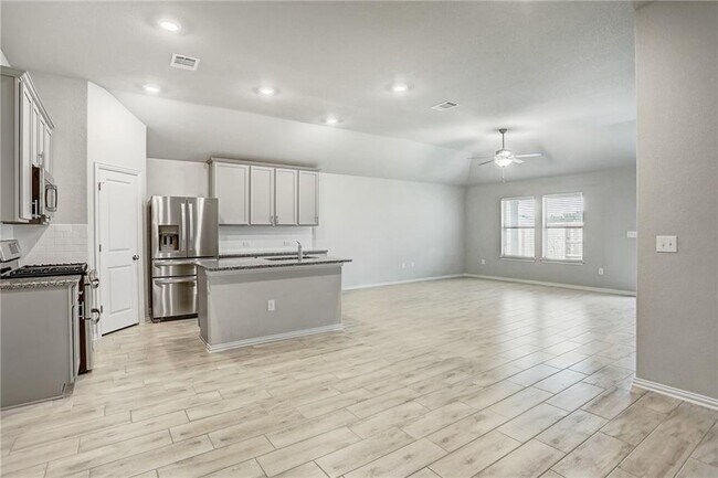 Photo - 13617 Sugar Bush Path