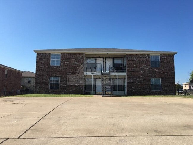 Photo - 1600 Dugger Cir Apartment Unit 1600 Dugger Cr  C