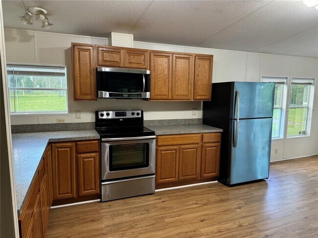 Photo - 35643 Clinton Ave