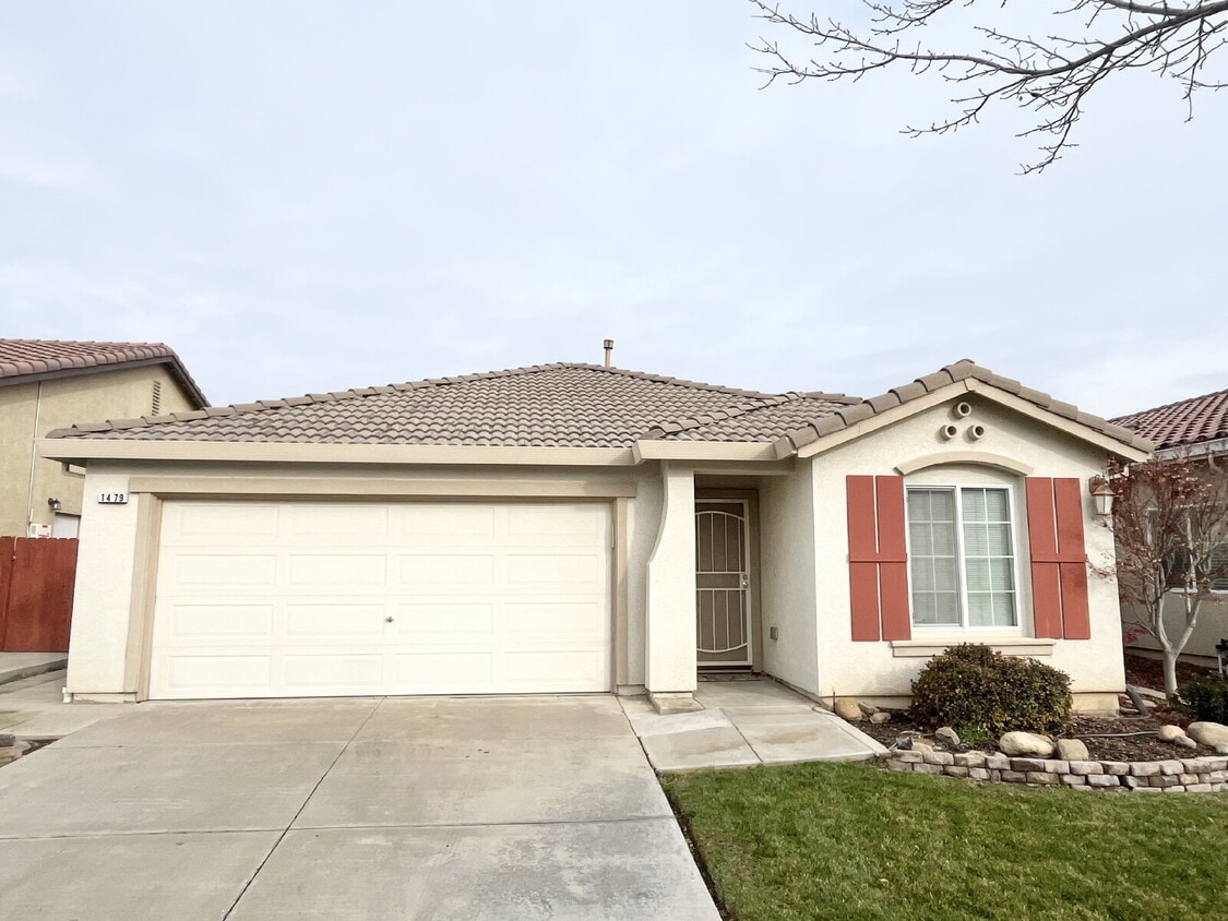 North Merced: $2179 3 Bedroom 2 Bathroom p... - North Merced: $2179 3 Bedroom 2 Bathroom p...