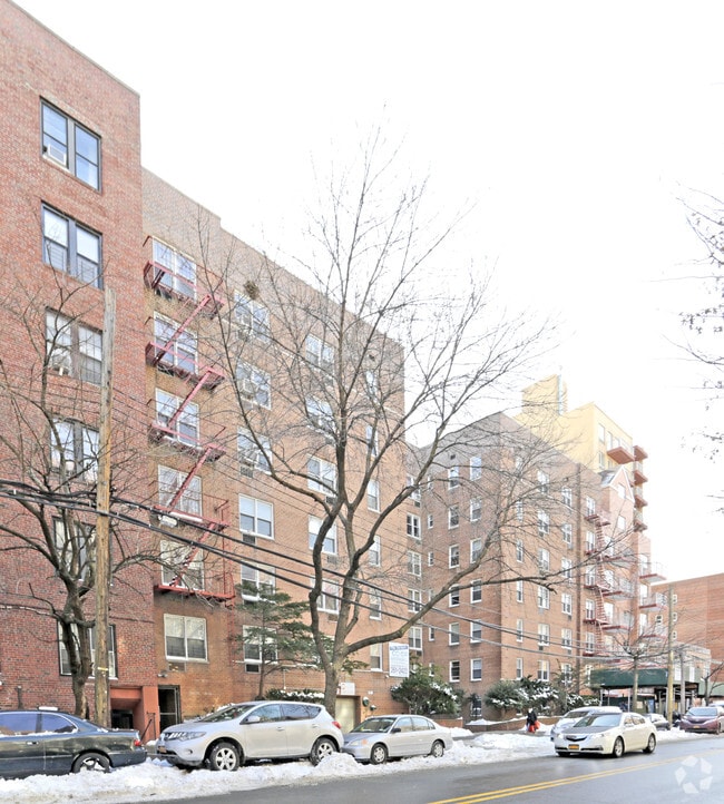 Primary Photo - The Harwyn