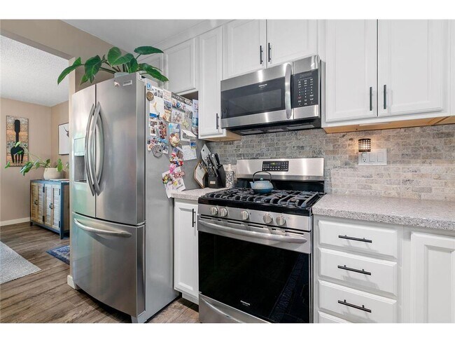 Photo - 1620 Winnetka Ave N