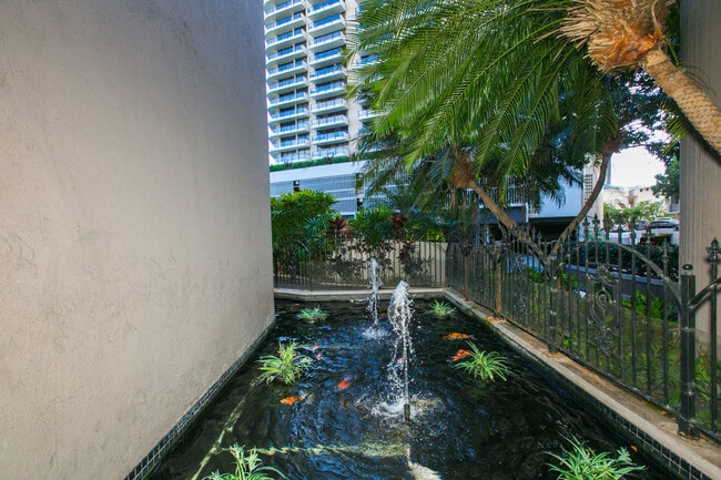 Photo - 1910 Ala Moana Blvd. Unidad 18AF