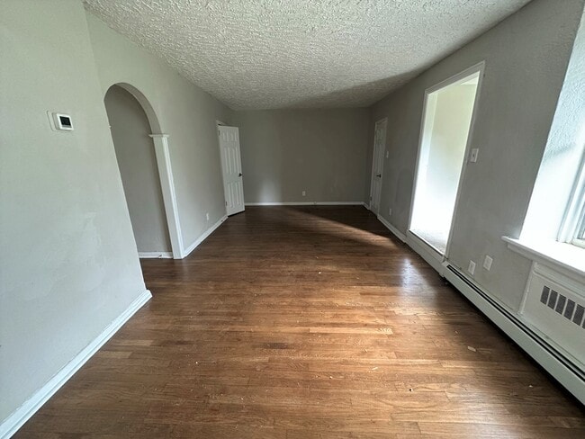 Photo - Greenside Manor