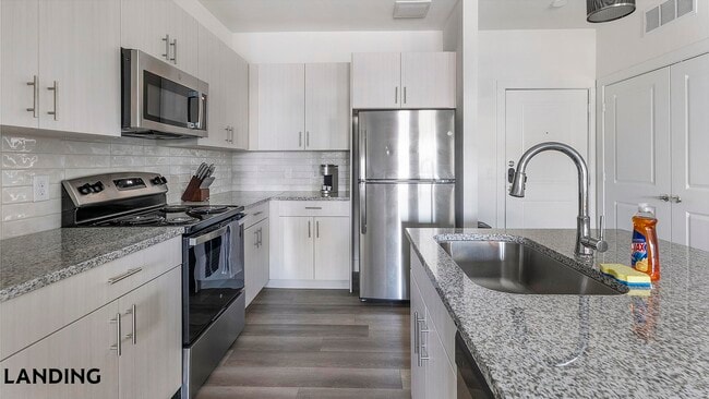 Photo - 116 Talon Grasp Trail Unidad 13210