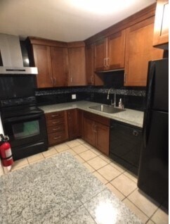 Fotografía del edificio - 355 S Elizabeth St Unidad 355