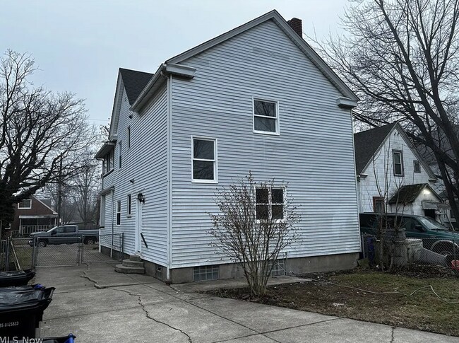 Photo - 11824 Geraldine Ave Unit Down