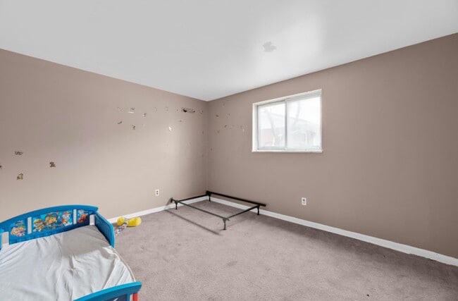 Photo - 4688 Hilton Ave Unit B