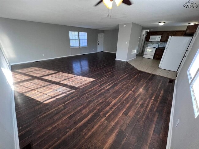 Photo - 4211 Thomas Ave