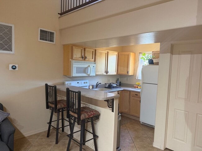 Photo - Custom Built Guest House - NW Tucson-Available July 1
