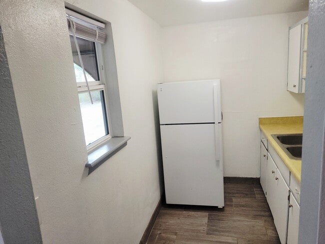 Photo - 514 Alcazar St SE Unit B