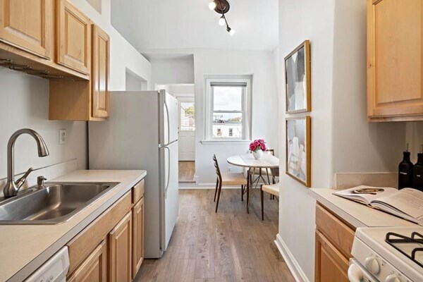 Photo - 264 Webster St Unit 3