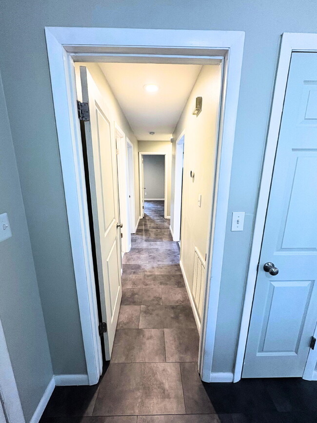 Photo - Open ranch home on a culdesac