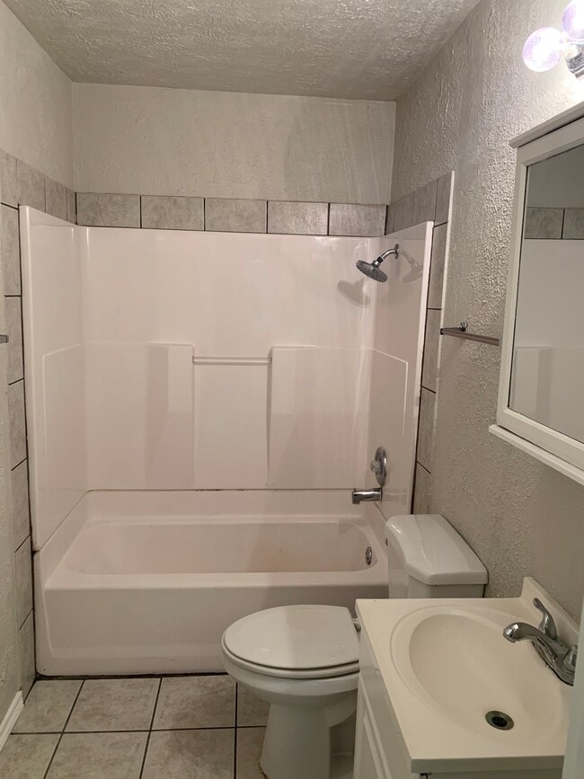 Photo - 603 Freestone Dr