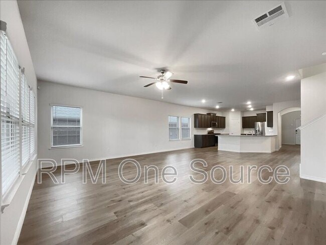 Photo - 4009 Savoy Wy