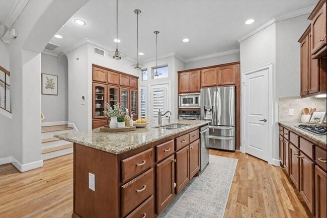 Photo - 584 Bomar St