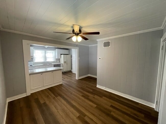 Photo - 4 Bedroom 2 bath home with garage in beaut...