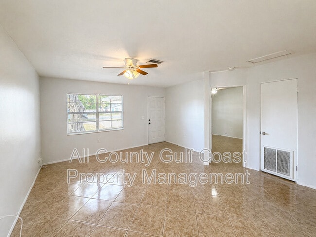 Building Photo - 4727 34th St W