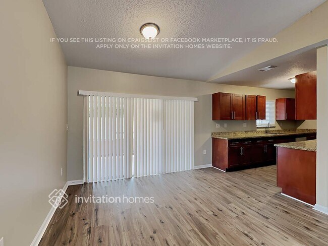 Photo - 17035 SW 145th Ave