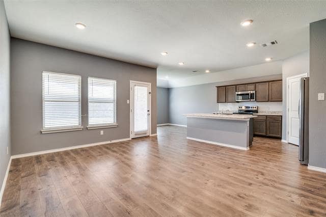 Photo - 2124 Tulipwood Dr