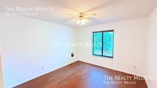 Photo - 909 Gazell Trail