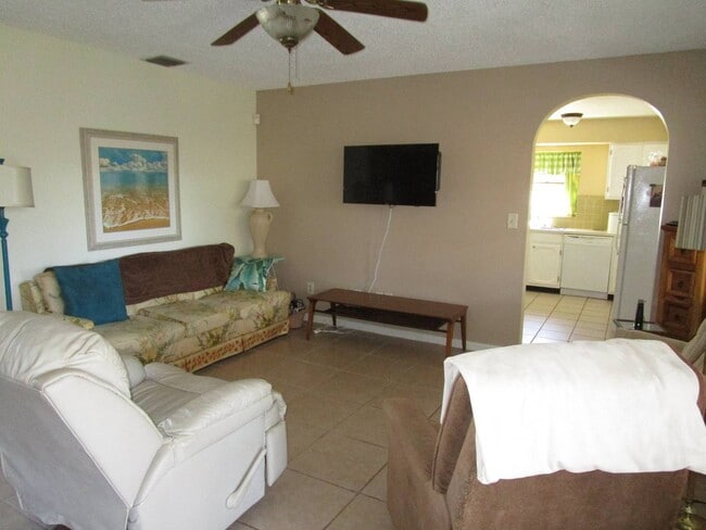 Photo - 2641 Greenacre Dr