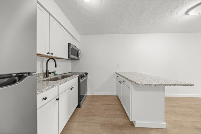 Photo - 2931 SE 52nd Ave