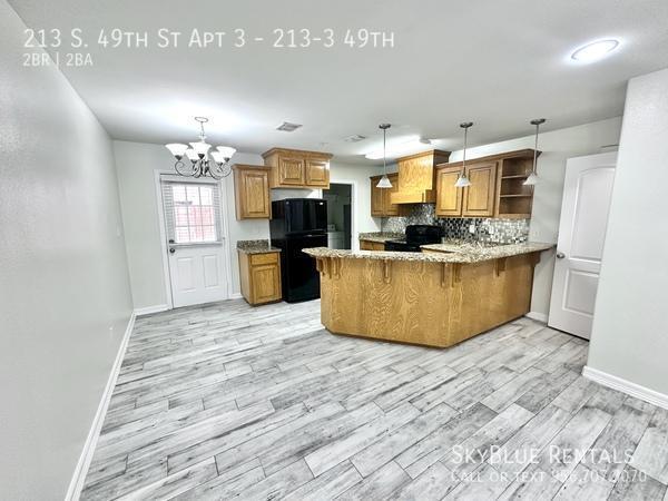 Building Photo - 213 S 49th St Unit 213-3 49th Rental