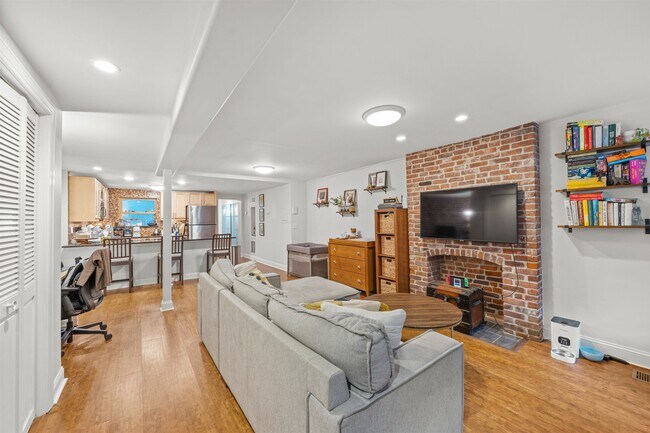 Photo - 194 Washington St Unit 1