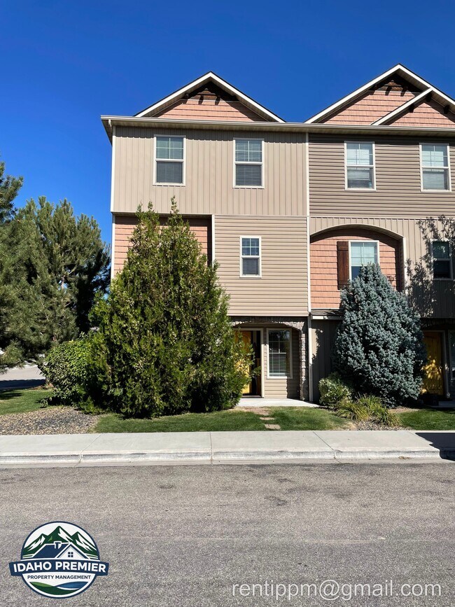 Building Photo - 8834 W Pine Valley Ln