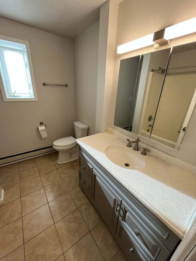 Photo - 407 Lathrop St Unidad 407 Lathrop Street