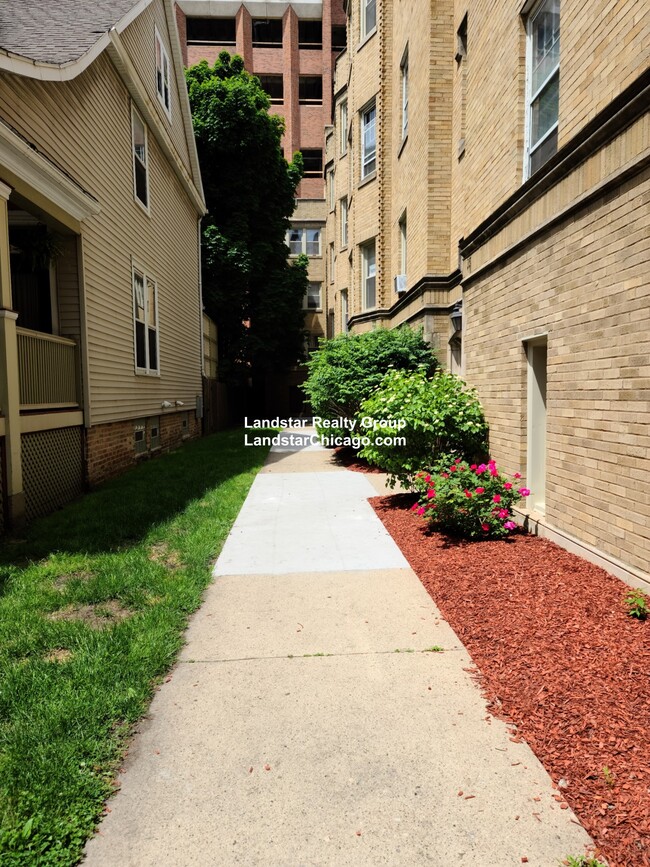 Photo - 4514 N Wolcott Ave Apartments Unit 2B