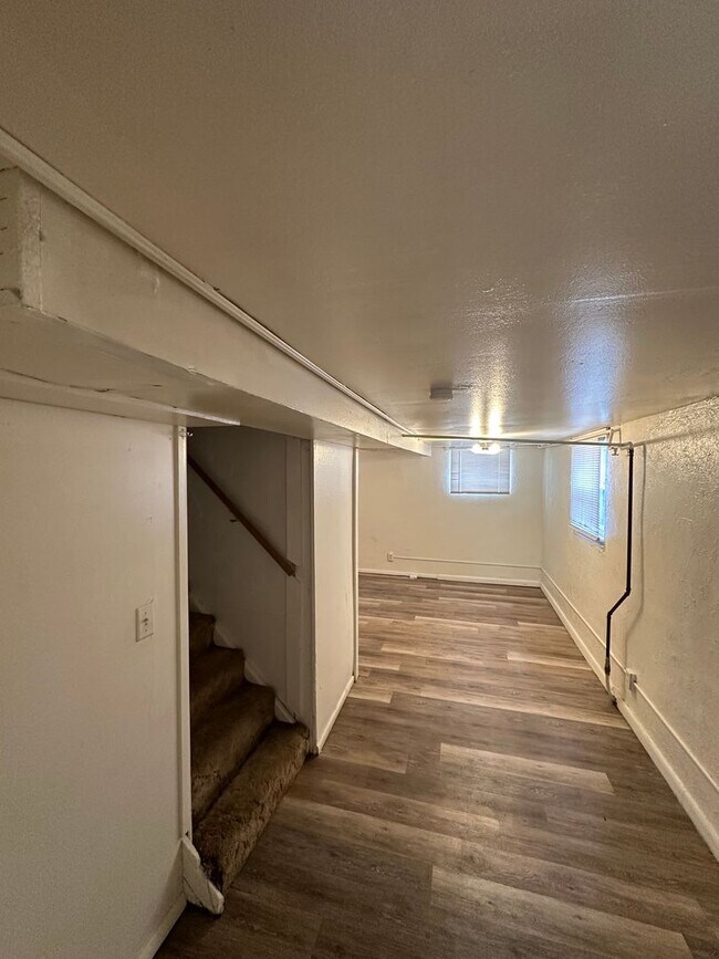 Photo - AJE1825 Unidad 1