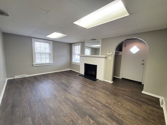 Photo - 3 Bedroom Full Brick Home Available for Immediate Rent!