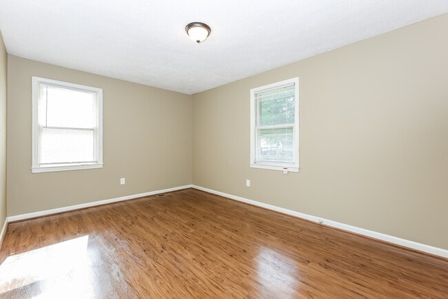 Photo - 24 Prestbury Dr