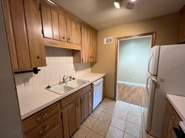 Photo - 2041 S Hawthorne Rd Unit 2041-B