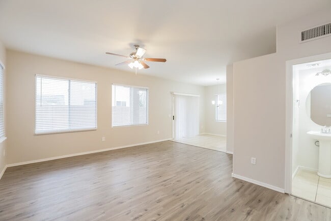 Photo - 3905 W Park St