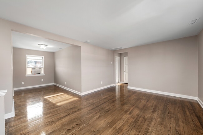 Ivy Lane Apartments