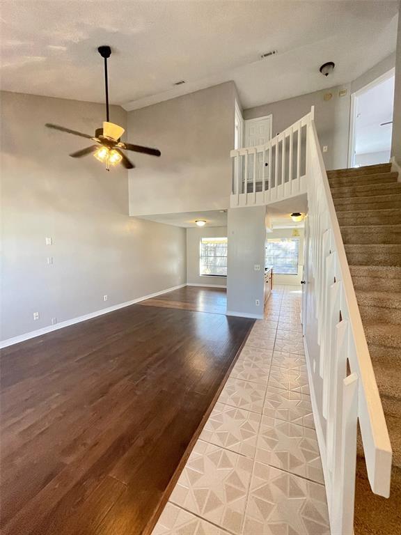 Photo - 1234 Crossfield Dr