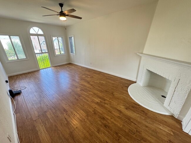 Photo - 2336 W 21st St Unit 2336