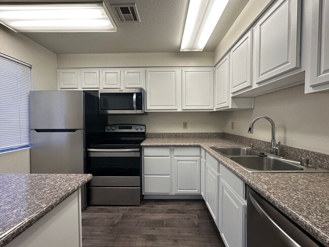 Photo - Cozy 2 bed 2 bath condo! Unit 292