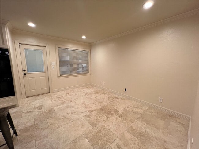 Building Photo - 1014 Roxella St Rental