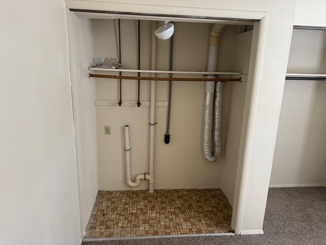 Photo - 201 Howard Dr Unit 4