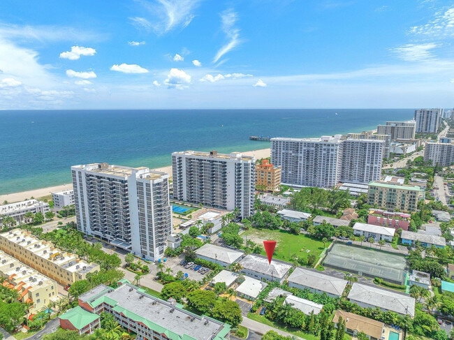 Building Photo - 3213 Colony Club Rd